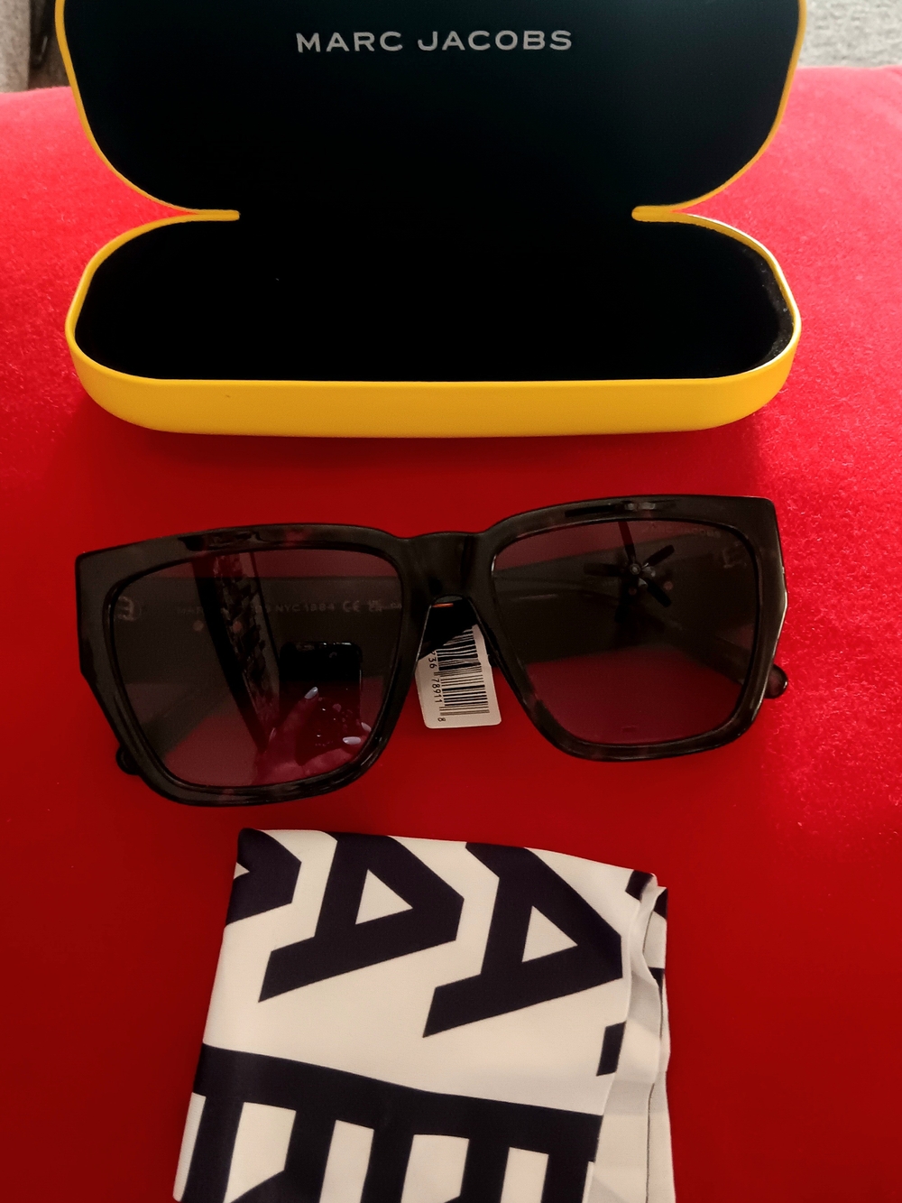 Marc Jacobs Black Tortoiseshell Square Sunglasses